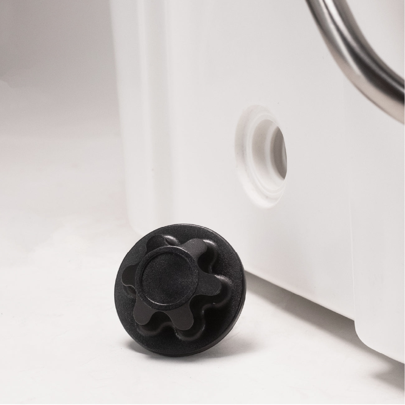 Raptor Cooler Polar Hand Carry 25