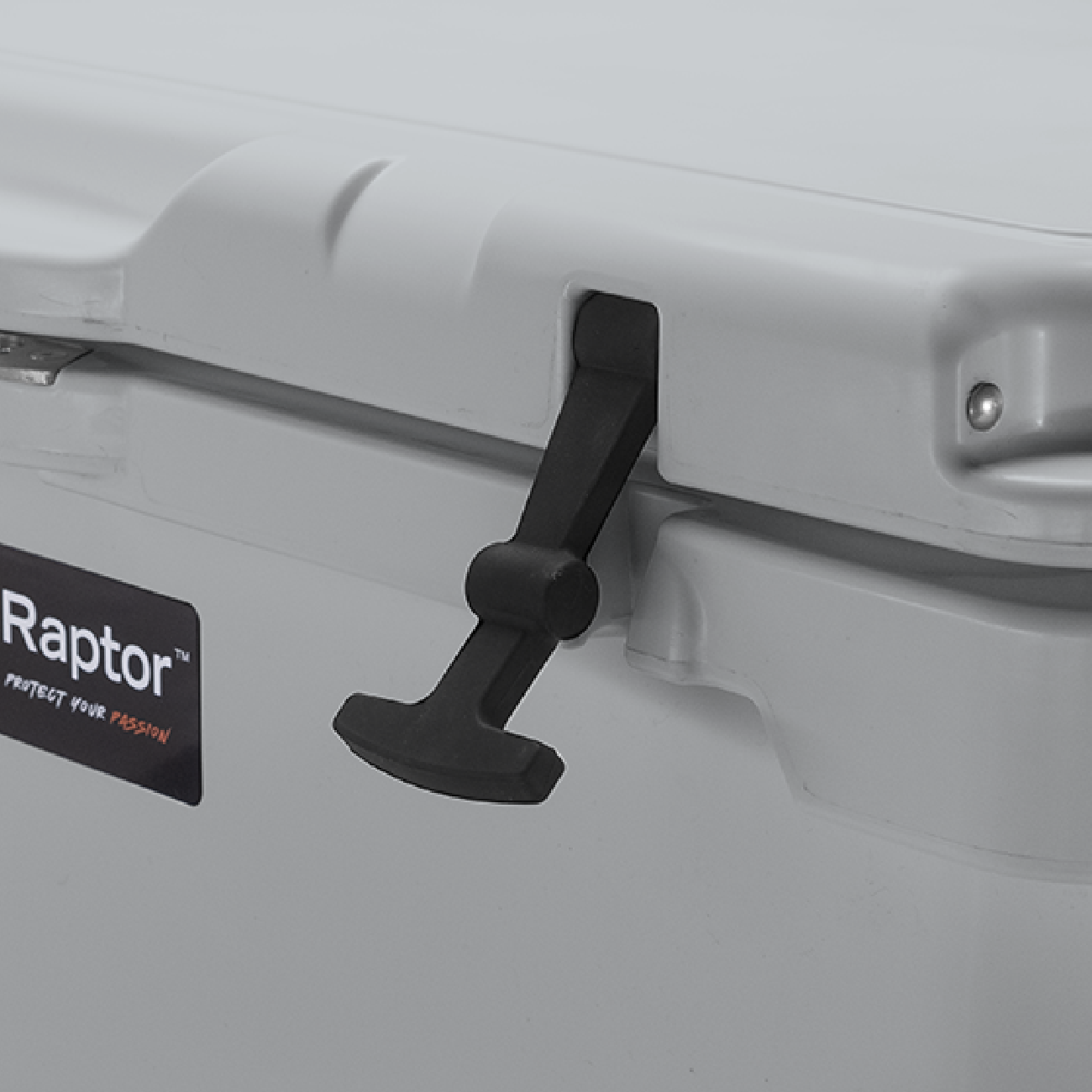Raptor Cooler Polar Hand Carry 75